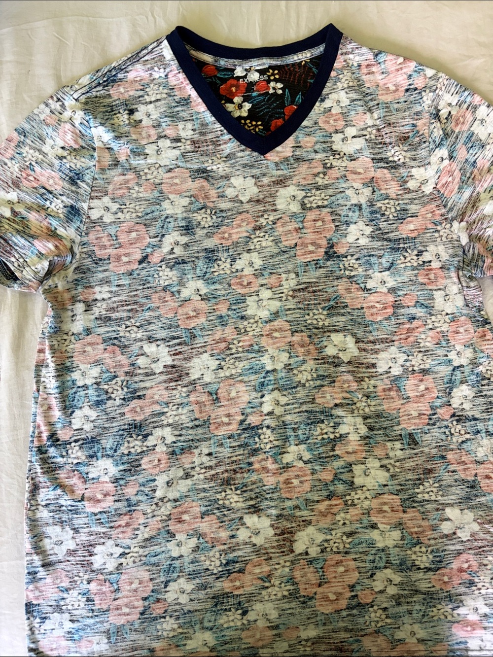 Express Floral V-Neck Short Sleeve Tee - Red, Blue, White